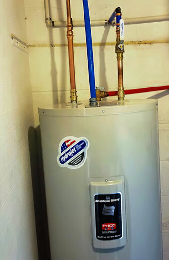 https://canningtonhotwater.com.au/uploads/2025/06/electric-hot-water-system-32554.jpg