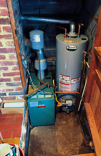 https://canningtonhotwater.com.au/uploads/2025/06/gas-hot-water-system-50310.jpg