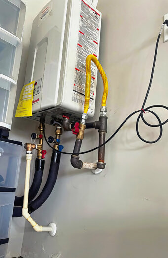 https://canningtonhotwater.com.au/uploads/2025/06/instant-hot-water-systems-65049.jpg