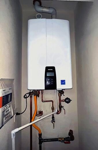 https://canningtonhotwater.com.au/uploads/2025/06/thermostatic-water-systems-37047.jpg